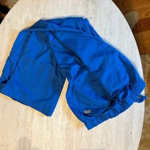 Grey anatomy scrubs. Size medium.